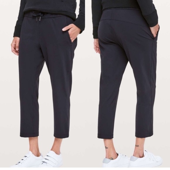 Lululemon On The Fly Crop Athletic Pants 23”: Black - Picture 7 of 7